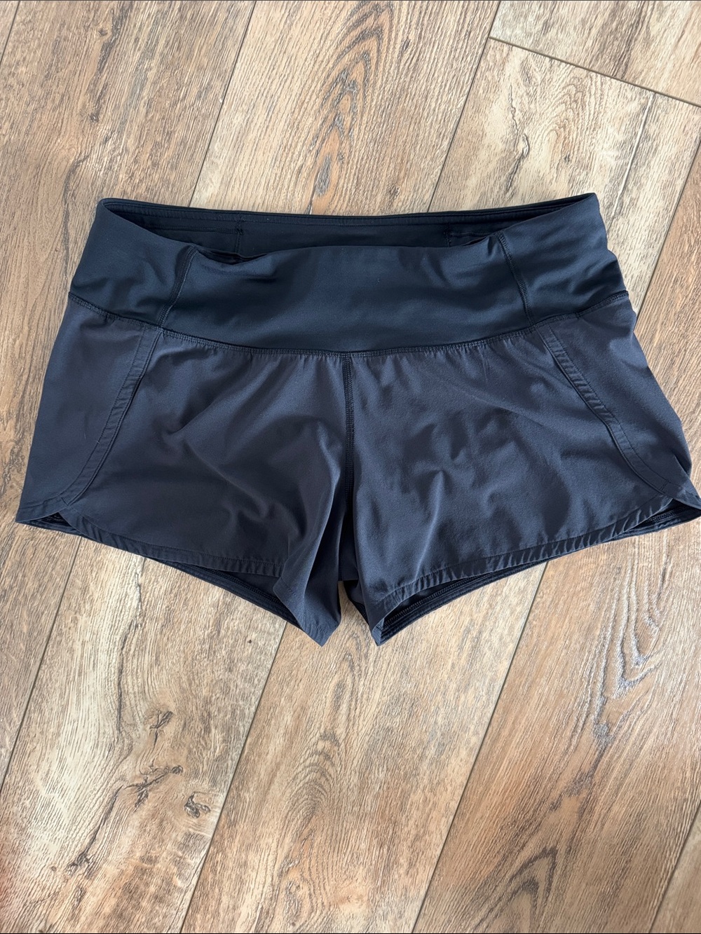 lululemon athletica Women's Athletic Shorts in Black Sz 8